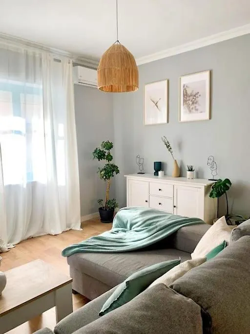 Bright Flat Rosaleda Apartment Malaga