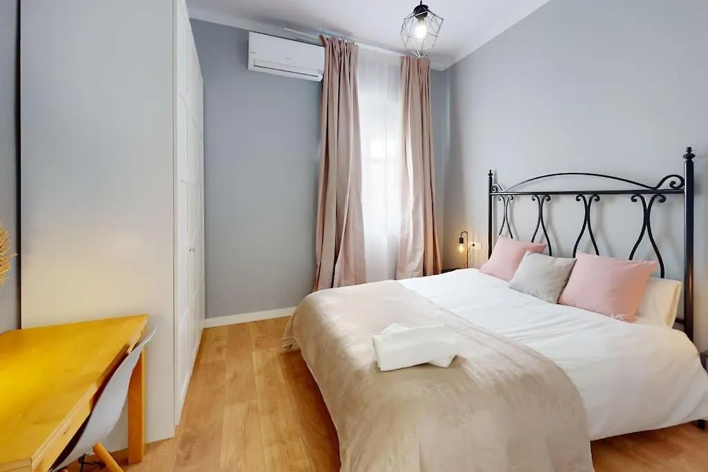 Bright Flat Rosaleda Appartement Málaga
