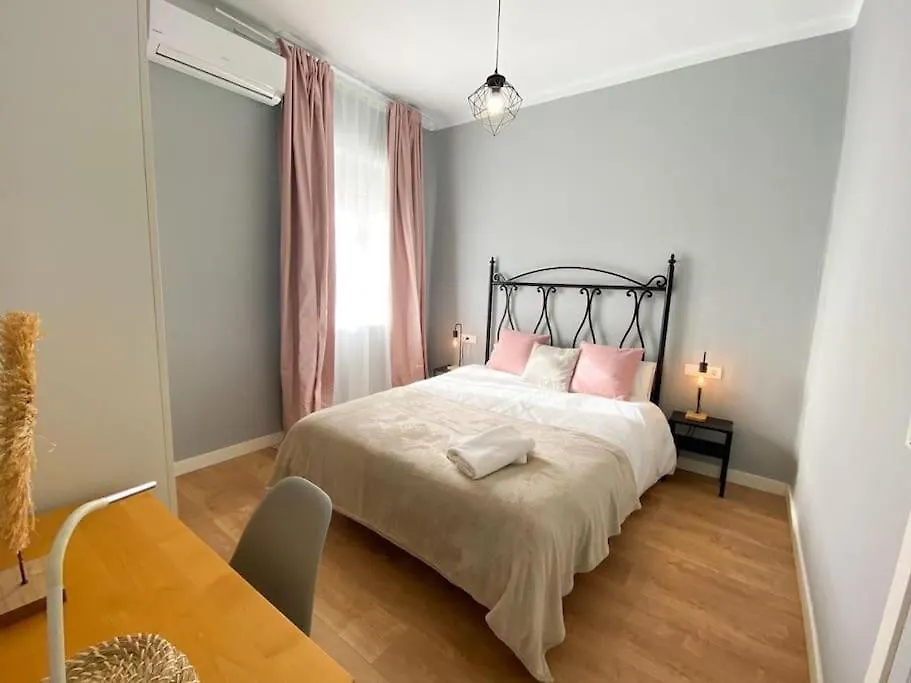 Bright Flat Rosaleda Appartement Málaga